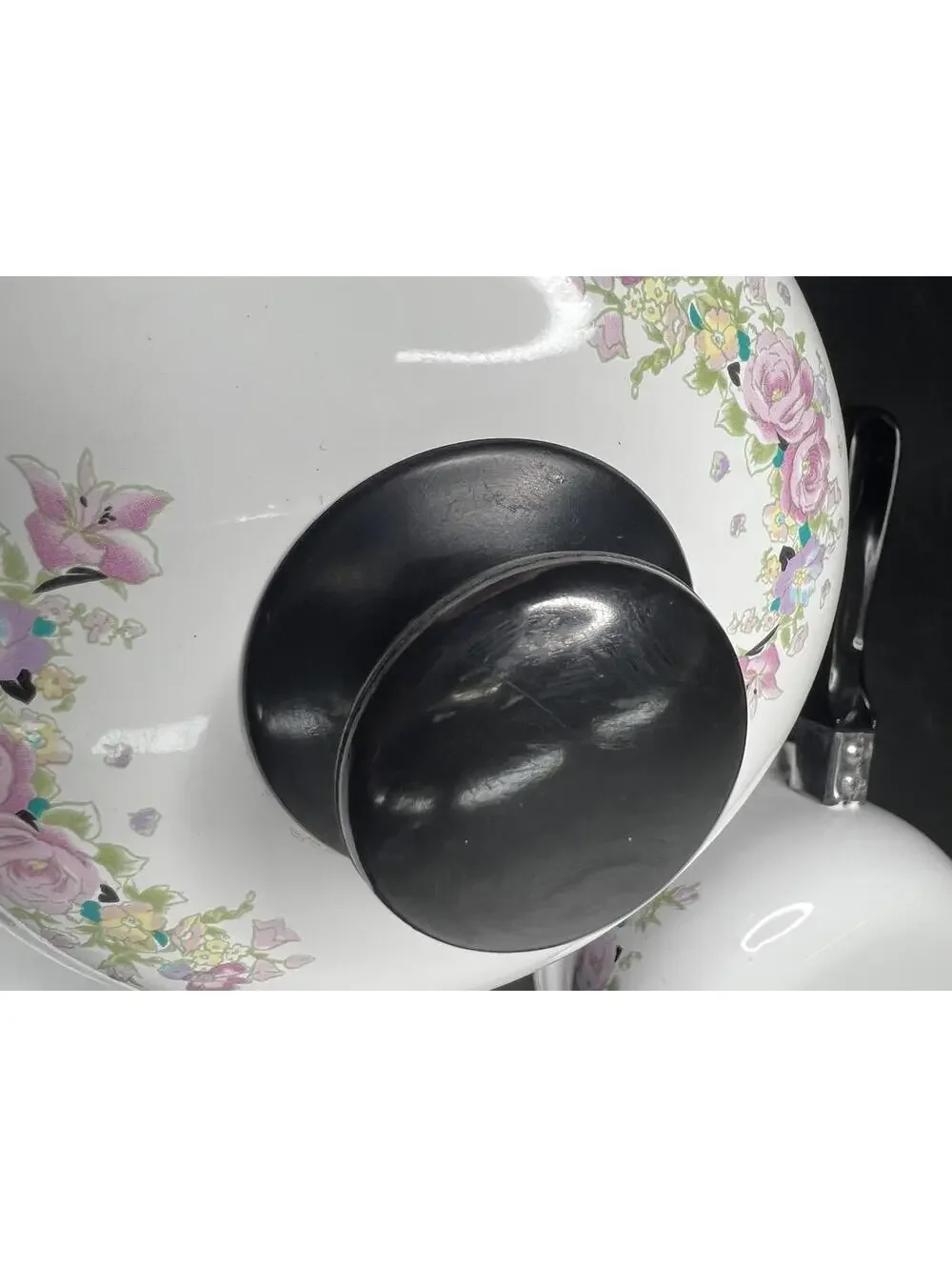 Vintage Retro Floral Enamel Saucepan Set with Lids‎
